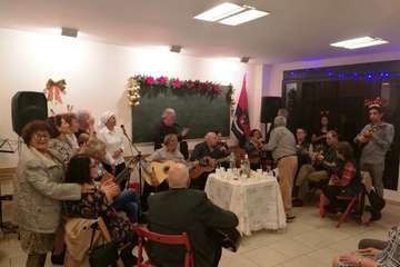 Alegría en El Roque Azucarero en la bienvenida a la Navidad (Foto TA)